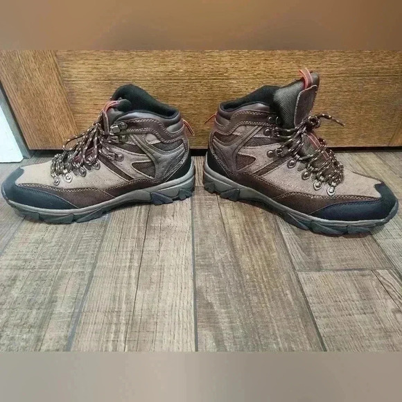 Real Tree Mens Brown Hunting And Hiking Boots Size 8 LIKE NEW non Marking - Picture 3 of 7